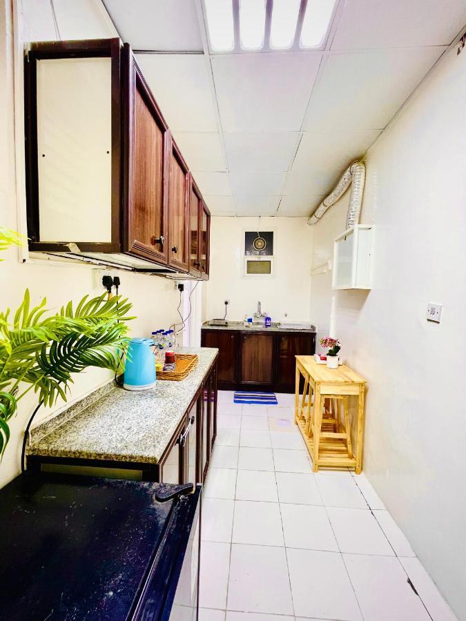 Private 2Bedroom Villa With T&B And Kitchenette Near Abu Dhabi International Airport Eksteriør billede